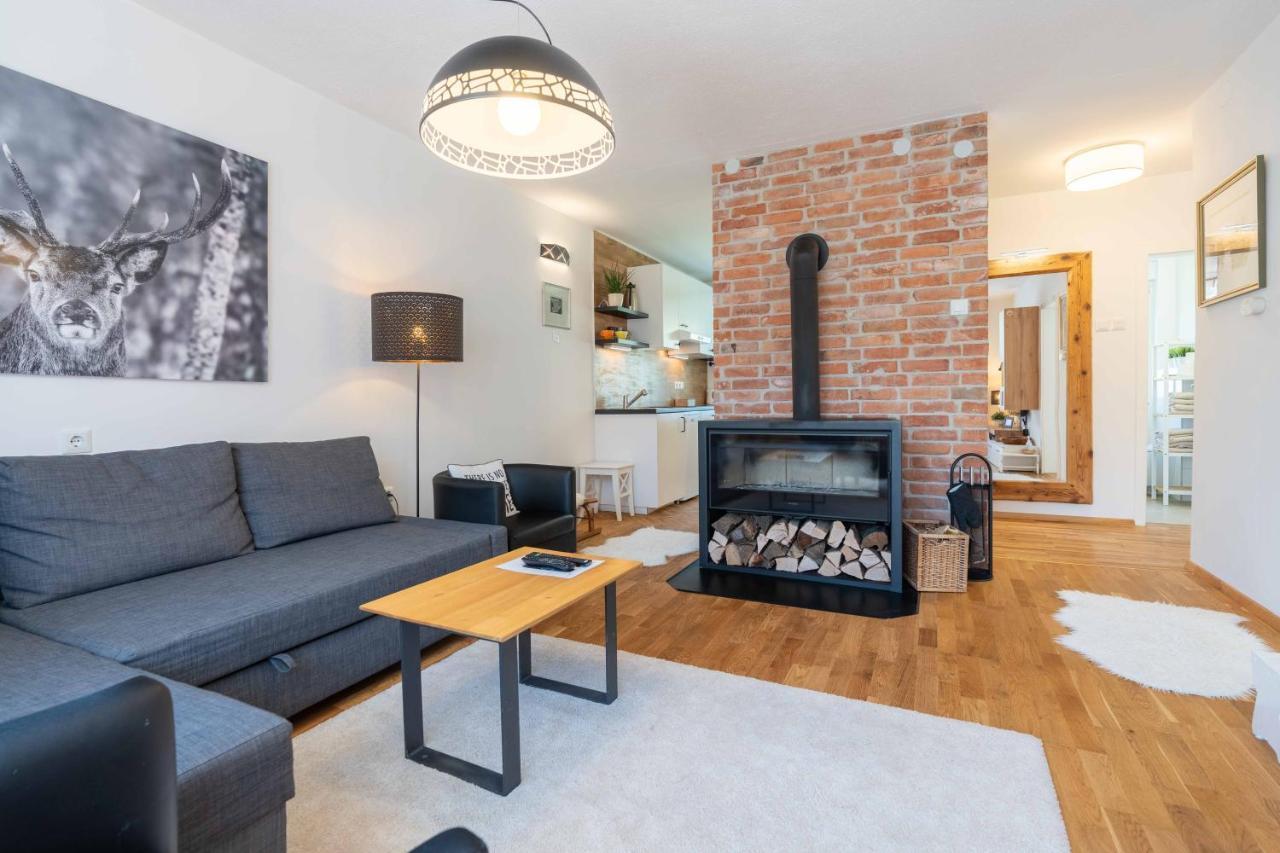 Apartma Pecek Kranjska Gora Exterior photo